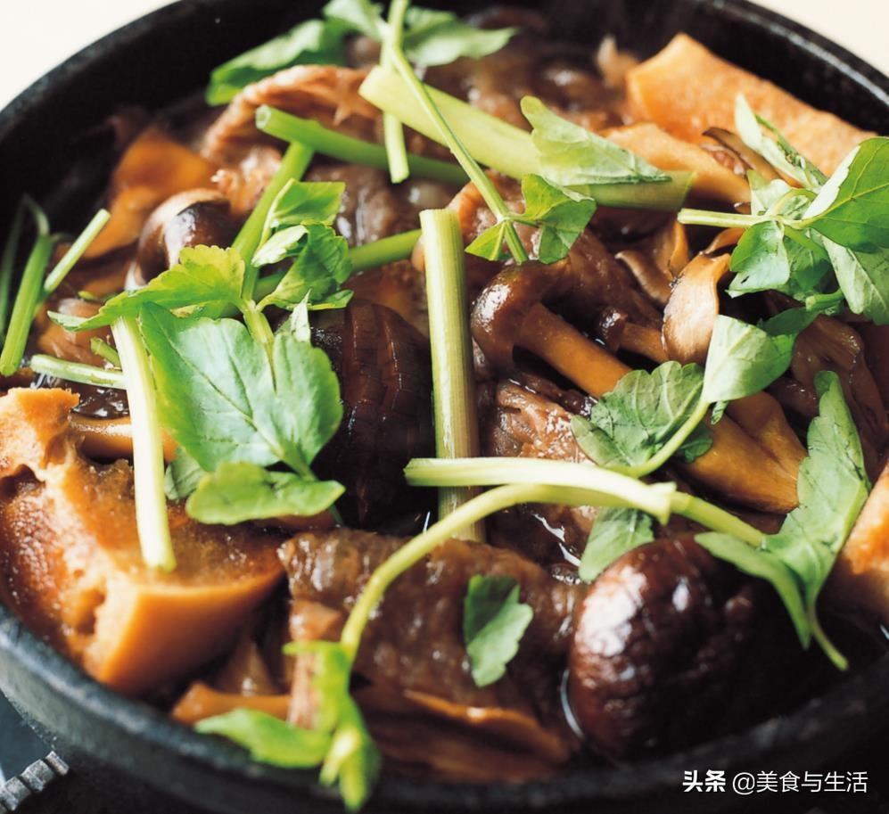 牛肉菌菇寿喜锅做法，趣味分享让餐桌更热闹-东方美食