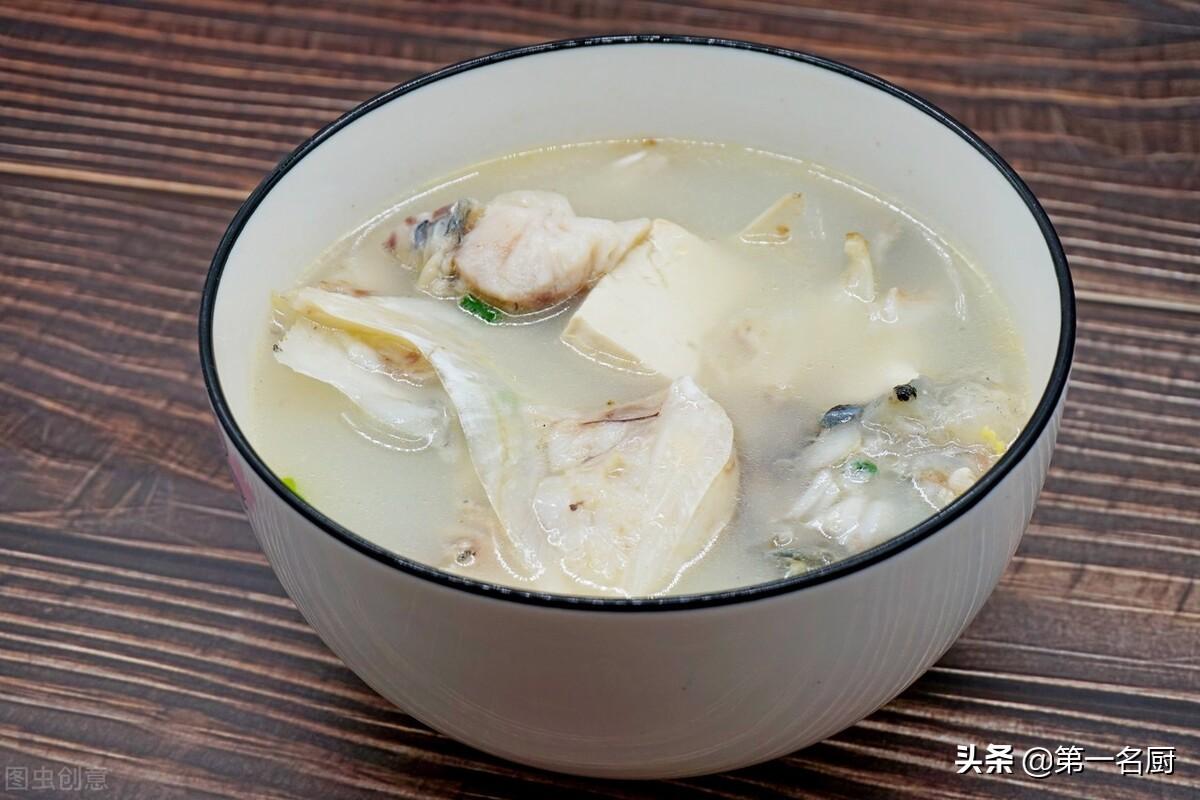 夏日滋补汤品推荐，海带排骨汤和鱼头豆腐汤，让你清凉度夏-东方美食