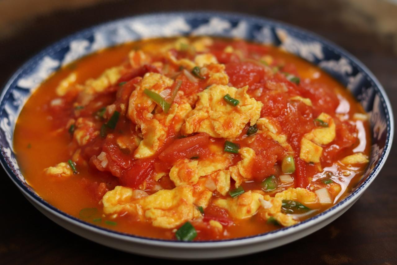 教你西红柿炒鸡蛋的技巧，做出浓郁汤汁，开胃下饭-东方美食