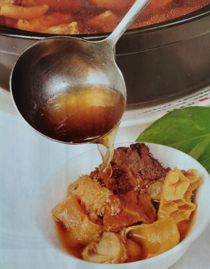 金牌牛杂汤：美味滋补的独特汤羹，教你做正宗牛杂汤-东方美食